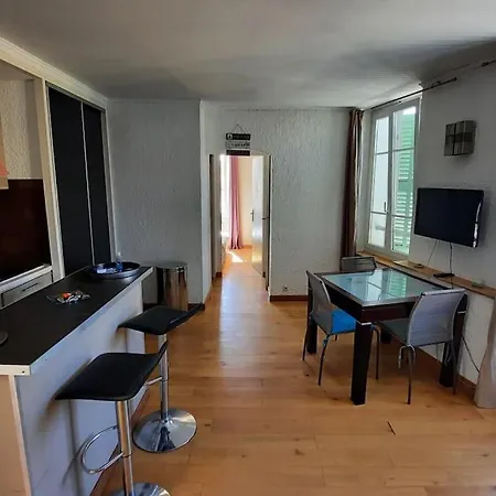 T2, 1 Seule Chambre, Tres Lumineux Bandol